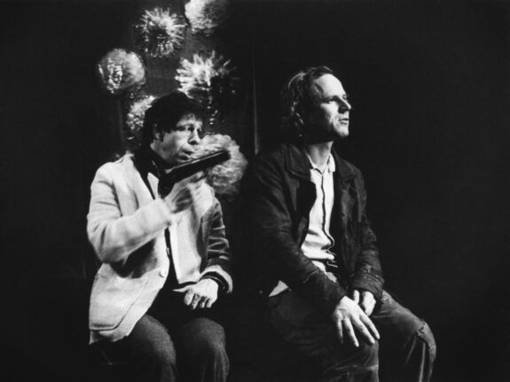 zwei Schauspieler im Stück Lennie und George