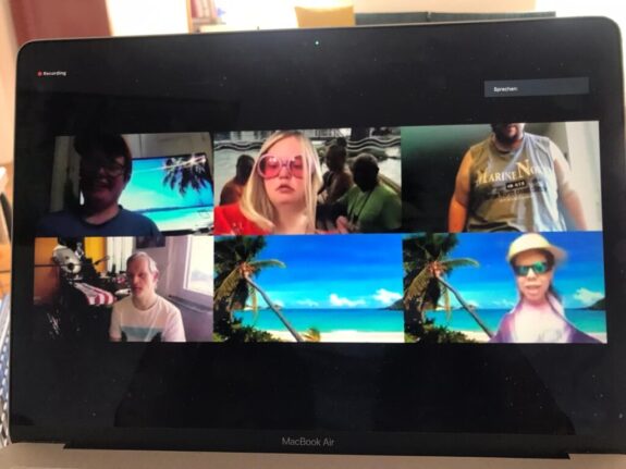HORA Ensemble online via Zoom auf dem PC